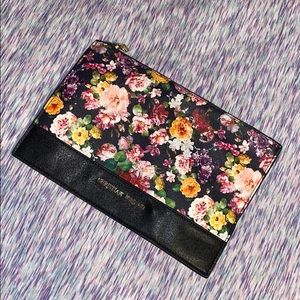 Floral clutch
